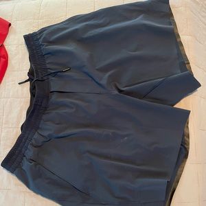 Men’s Lululemon Cross Channel Swim Shorts - 7 Inch In-Seam - Navy - XLarge